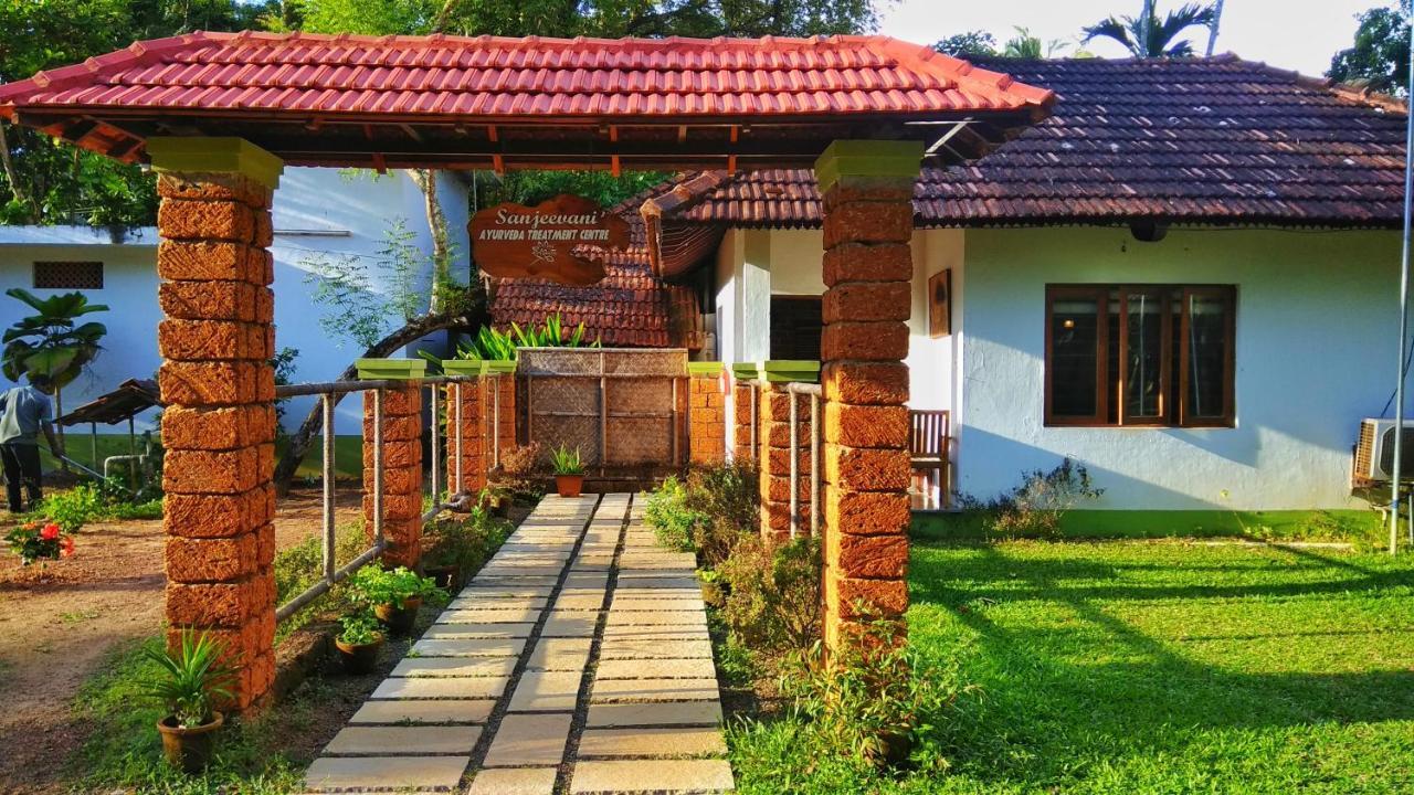 班纳马达度假村 Alappuzha 外观 照片
